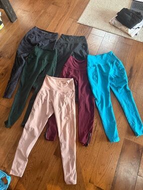 Beyond Yoga women High-Waist Active Leggings - lot small side pockets